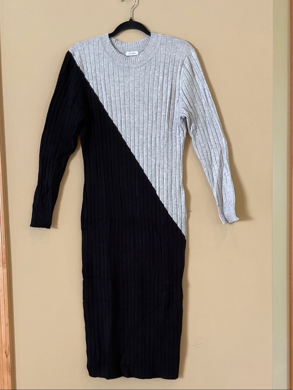 Lascana Colorblock Rib Knit Midi Dress in Black and Light Gray